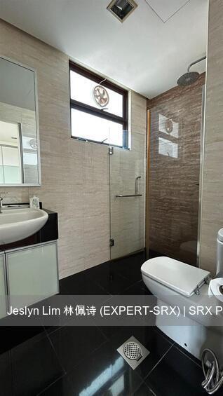 Phillips Avenue (D19), Semi-Detached #572769691